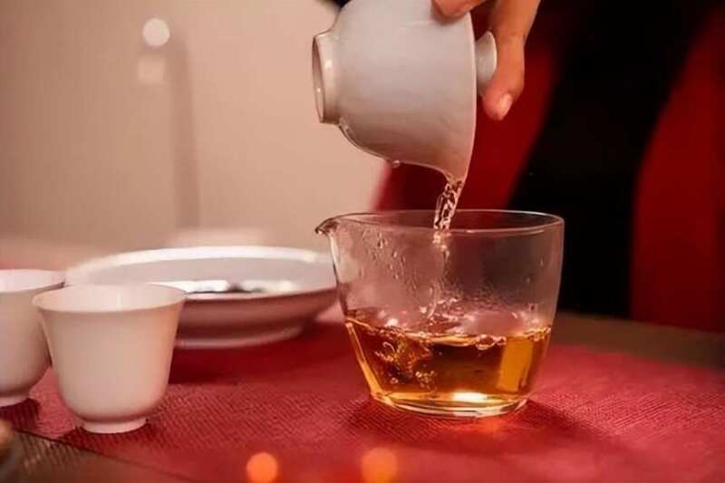 Drink more tea, gather people's energy, collect wealth energy.
