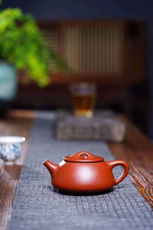 紫砂壶の鑑賞 おうちに置いてある 大紅袍、景舟石瓢です。