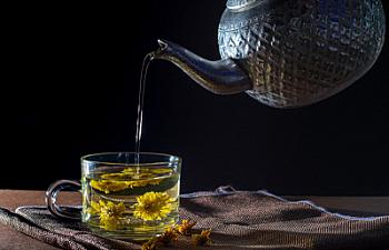 Autumn, drink more chrysanthemum tea, but beware of sulfur fumigation "toxic chrysanthemums"! 4 tricks teach you how to distinguish them.