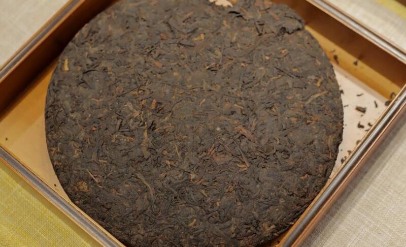 茶はそんなに長く保存していないと、手の中の茶がにおいを失う