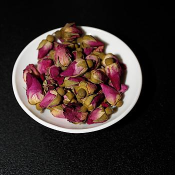 Yunnan Blütentee – Rosenknospen, Blütentriebe, Fruchtblüten