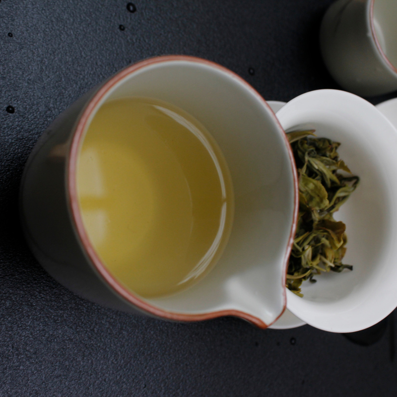 云南浓香高山绿茶